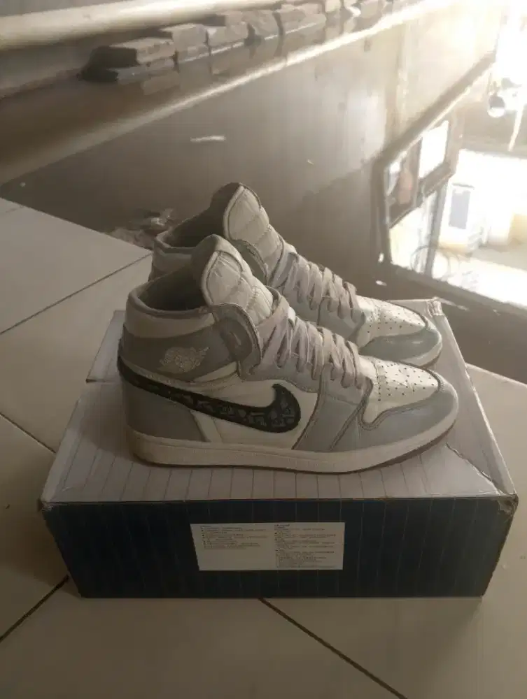 Sepatu second nike jordan X dior size 40 original authentic