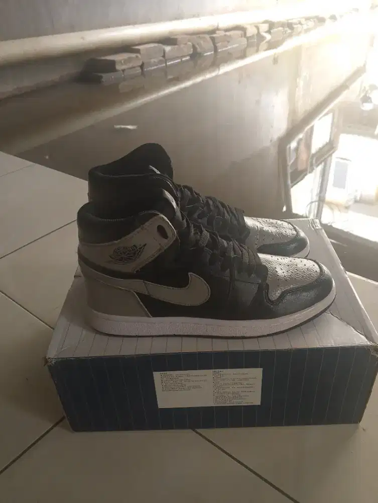 Sepatu second mike air jordan 1 retro high size 42 original
