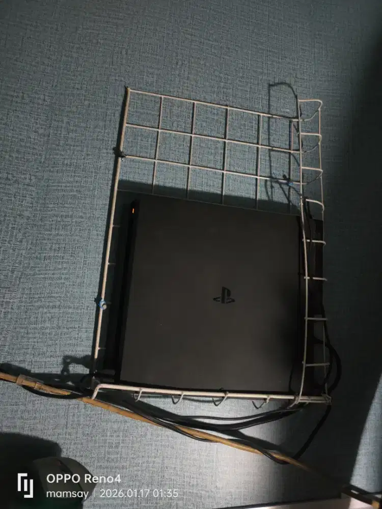 Jual cepat PS4 komplit