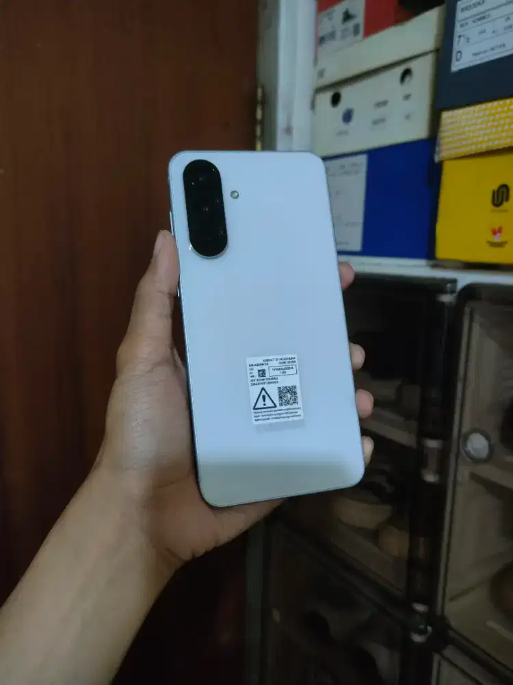 Samsung Galaxy A56 5G 12/256gb Second Garansi resmi