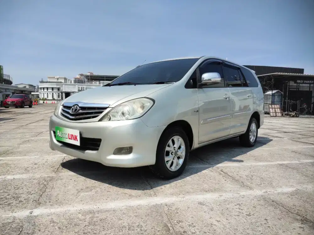 Innova 2.4 G 2010 Matic Diesel 2011 Silver at antik Terawat bagus top