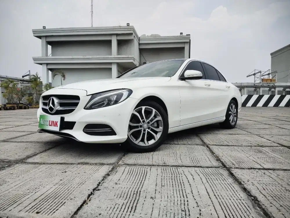 Mercedes-Benz C200 2014 matic 2015 Putih antik 2016