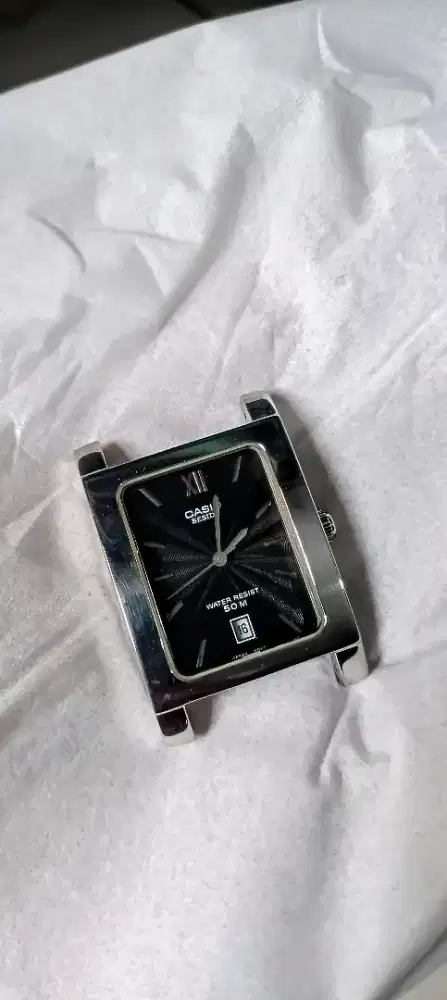 Casio beside tank bem 100