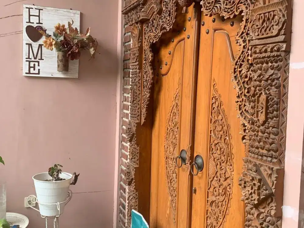 Turun Harga !!! Rumah Mewah Nuansa Ethnic 2 Lantai Lokasi Cipamokolan Jual Rumah