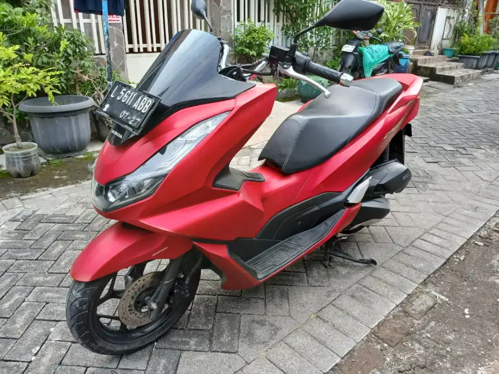 Jual pcx cbs 2022 km 31 rb kondisi sgt bagus ful ori