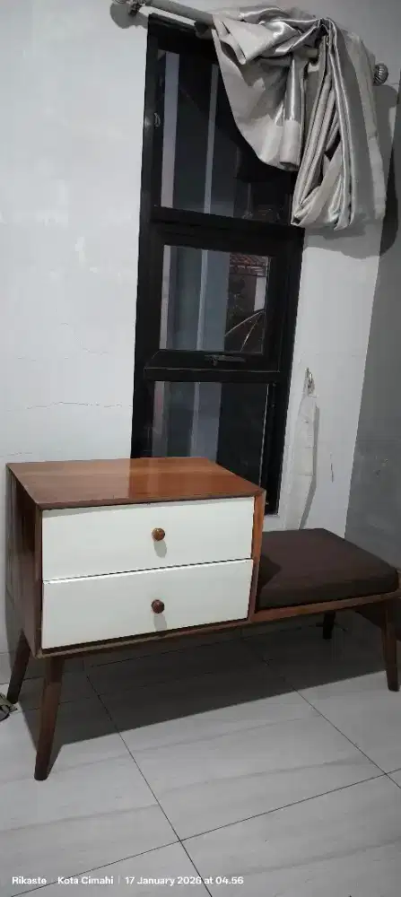 Nakas laci kursi 2 in 1