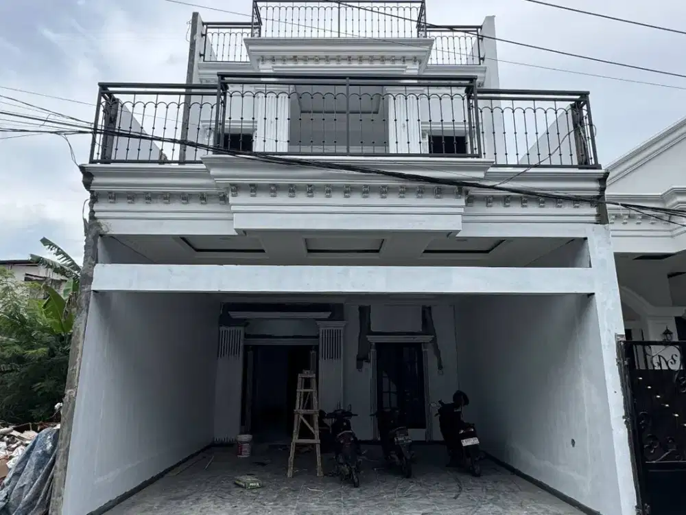 Dijual rumah 3 lantai, kamar 5, Lt 130 dekat toll krukut limo depok