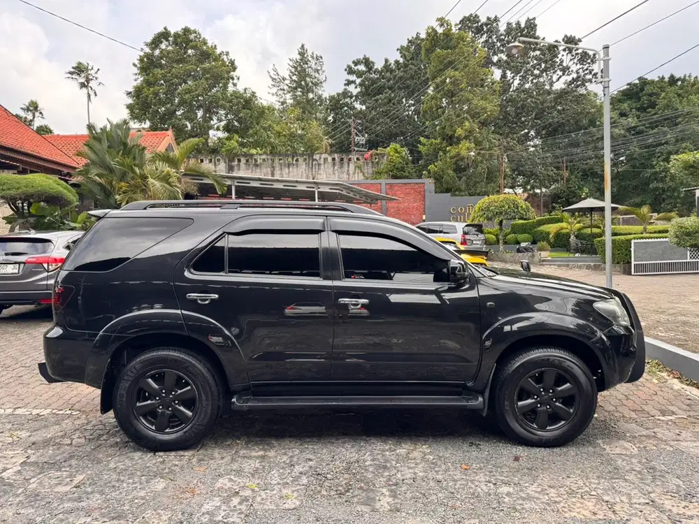 Toyota Fortuner 2006 Bensin