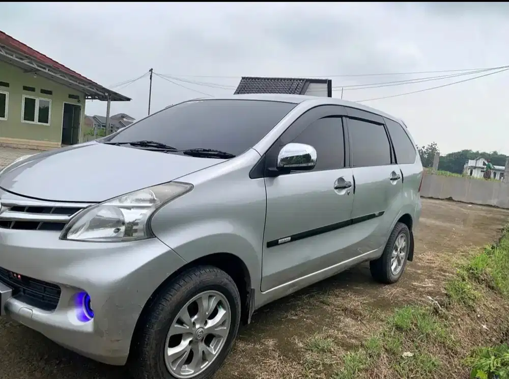 Daihatsu Xenia 2014 Bensin