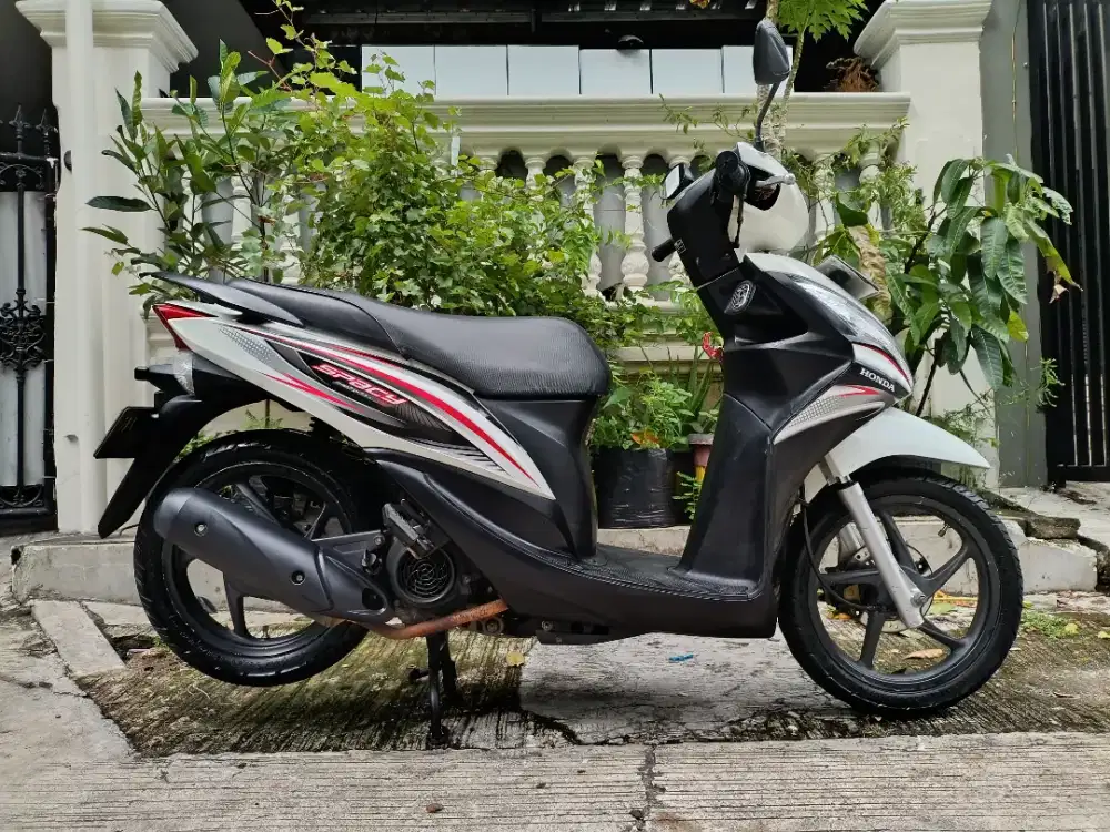 Honda Spacy HelmIn Istimewa 2011