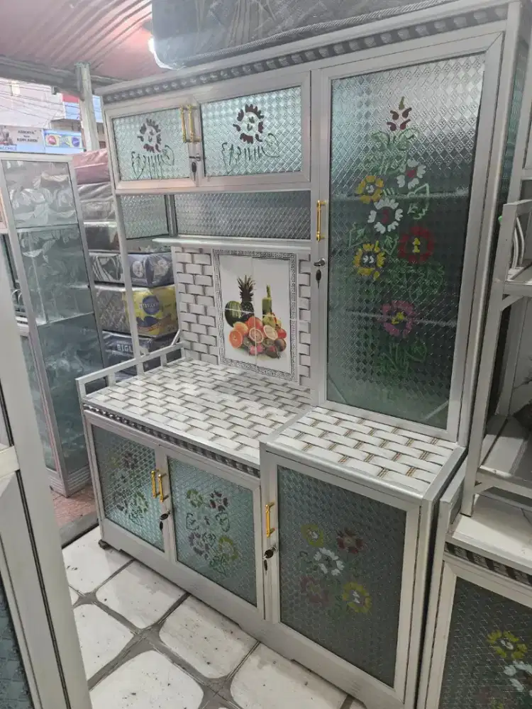 Lemari dapur atau lemari kompor keramik 3 pintu jumbo