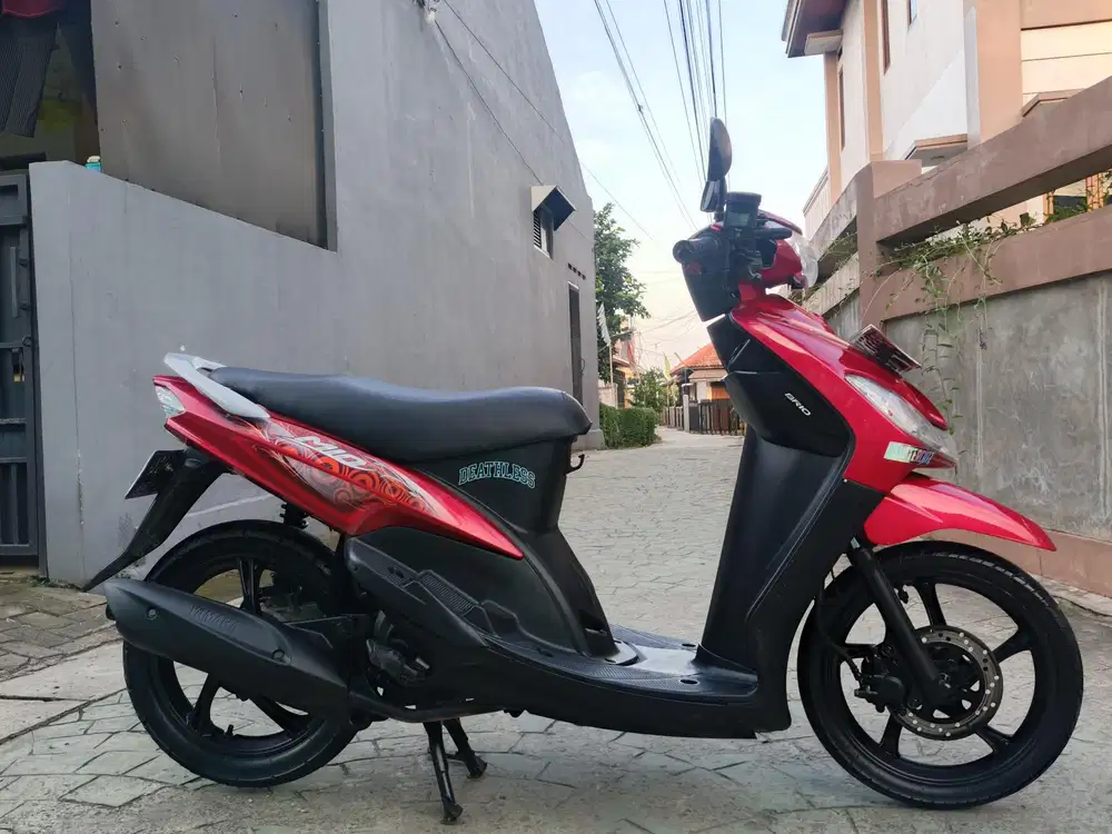 Yamaha Mio smail 2011 stater tokcer halus mulus terawat