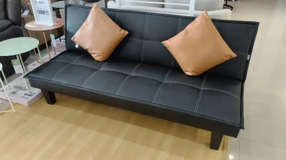 SOFA BED LEATHER HITAM