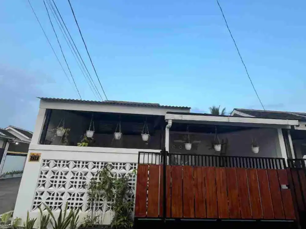 RUMAH DI KANIGARA KOTA SUKABUMI