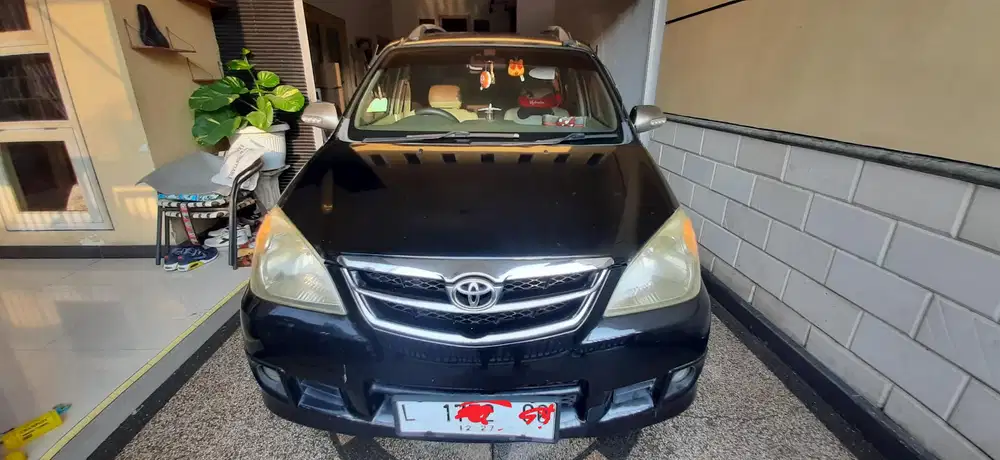 Toyota Avanza 2010 Bensin