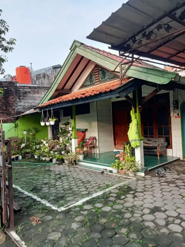 Murah jual tanah bonus bangunan karang ayu dekat udinus cocok untukkos