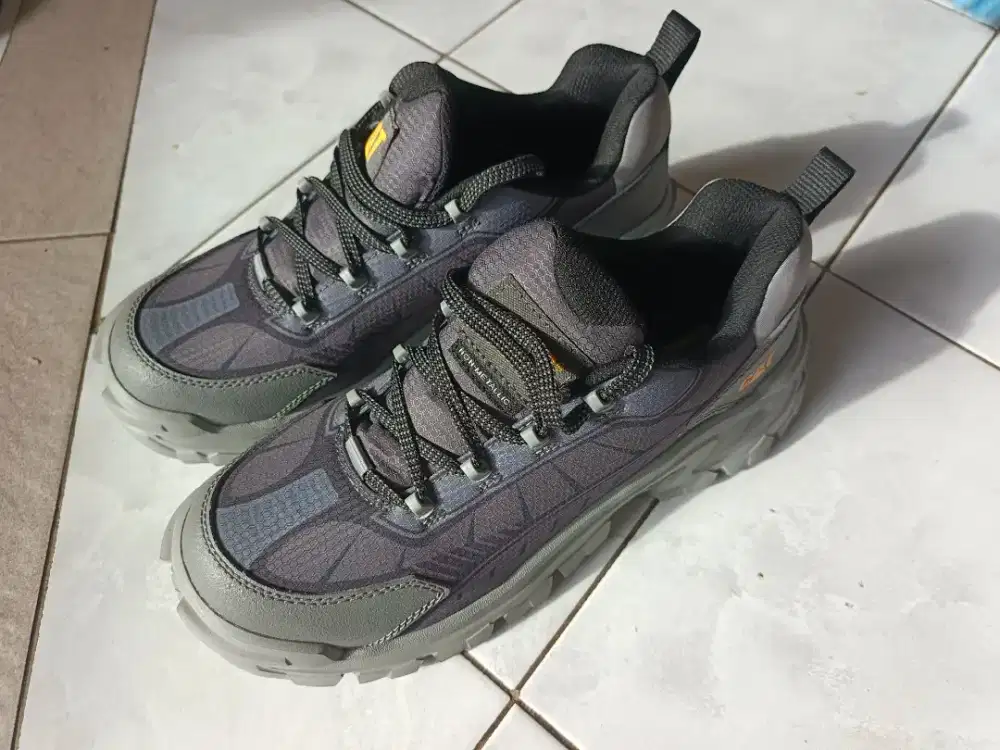 Sepatu Safety Caterpillar Invader Sport