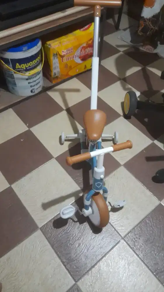 Jual sepeda toddler london taxi