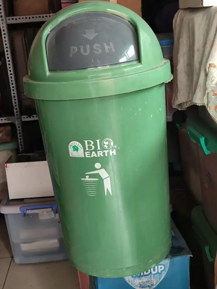 Tong tempat sampah bio earth