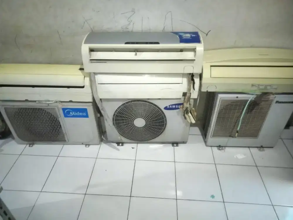 Terima ac bekas rusak