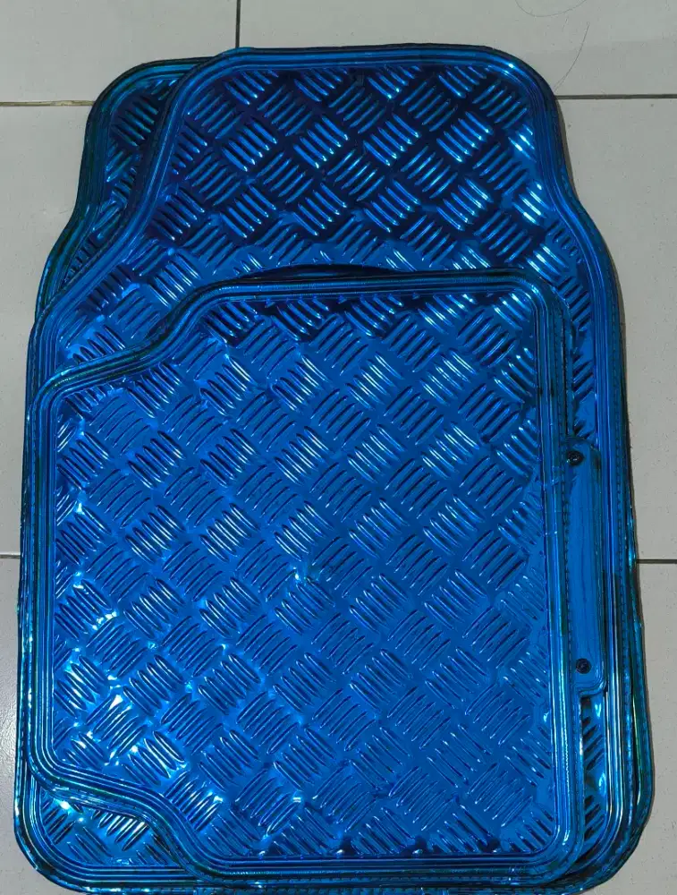 Jual Murah 8 Buah Karpet Mobil