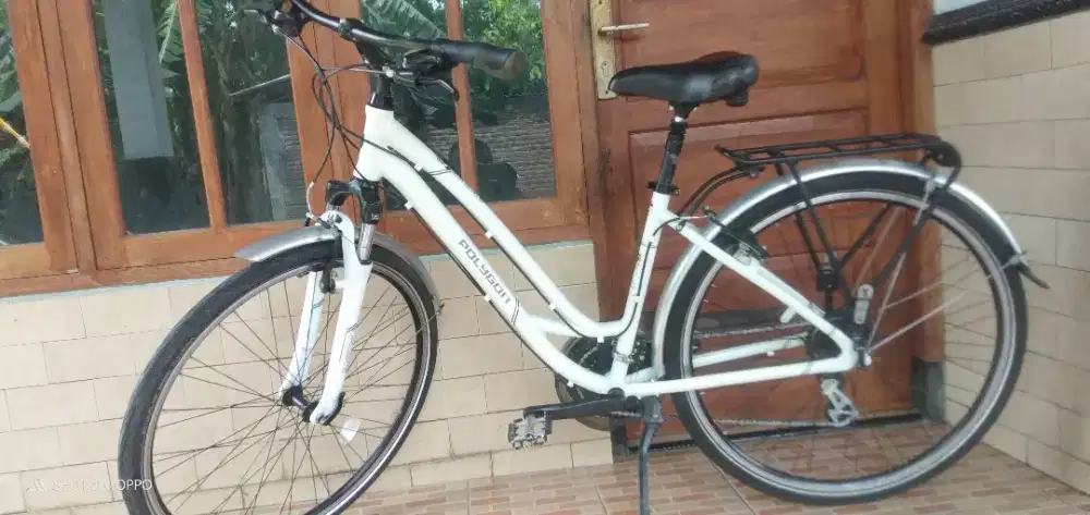 Sepeda Polygon putih