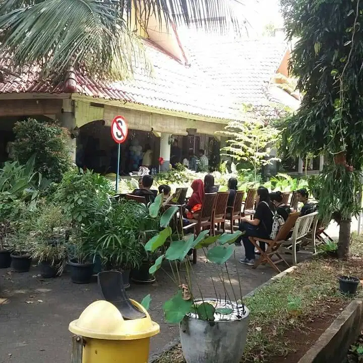 Lowongan TATA GRAHA/HOUSE KEEPING