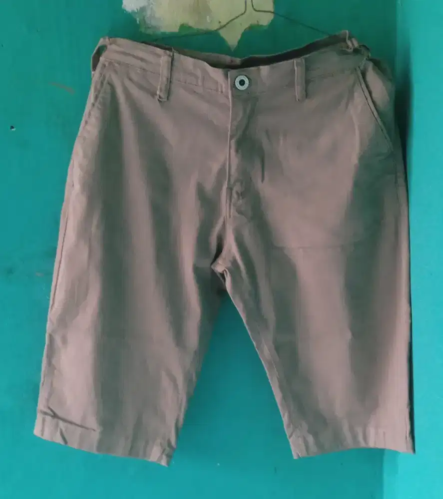 Celana Pendek Cantik