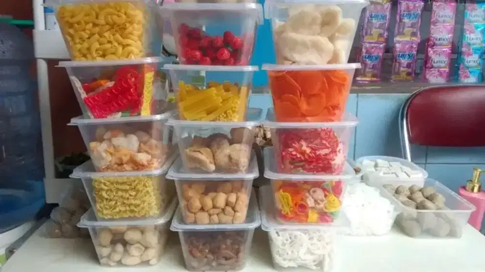 Peralatan dan bahan seblak