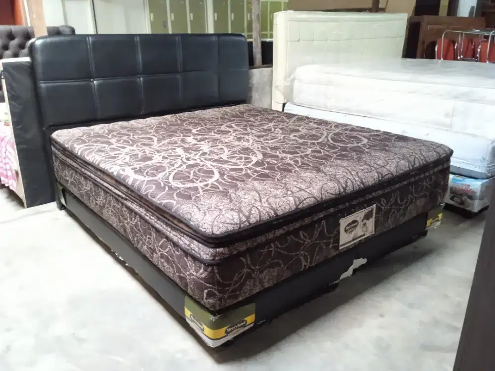 DIJUAL SET SPRINGBED MERRYLAND 6 KAKI / 180X200, KERAS, BEKAS 85%