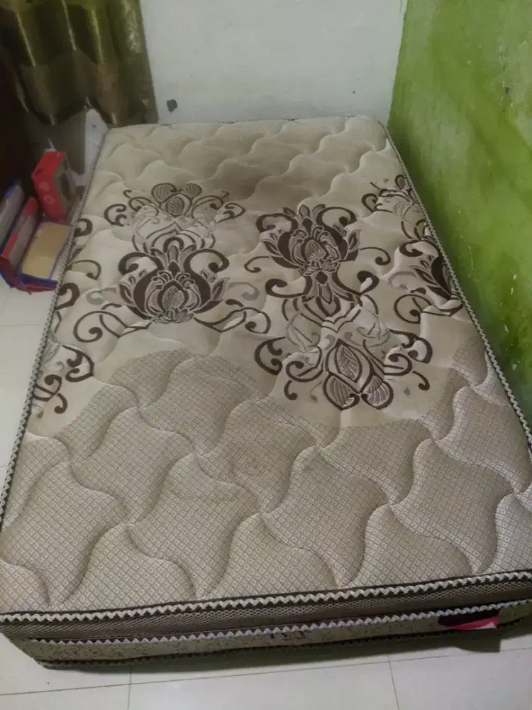 Kasur 120x190 Hilux Tebal masih bagus