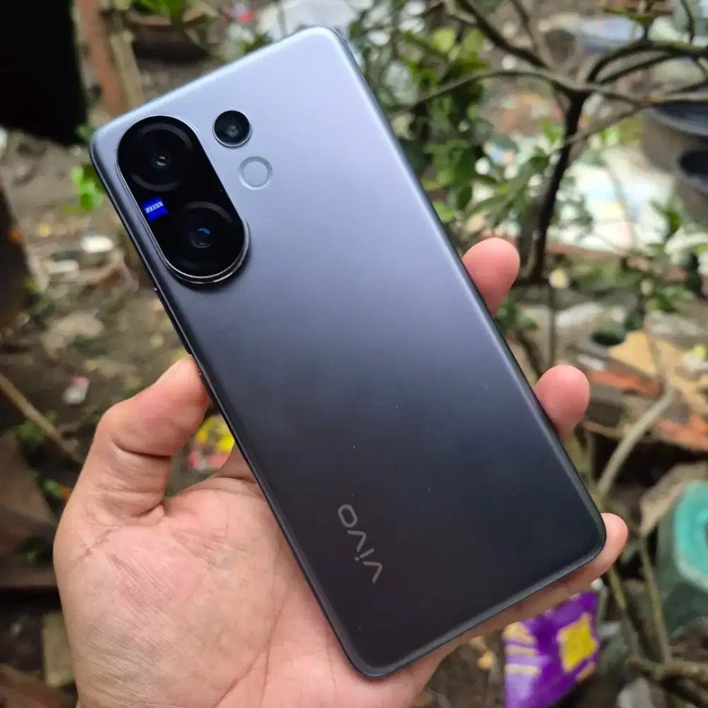 Vivo V60 5G ZEIIS 12/512gb garansi panjang