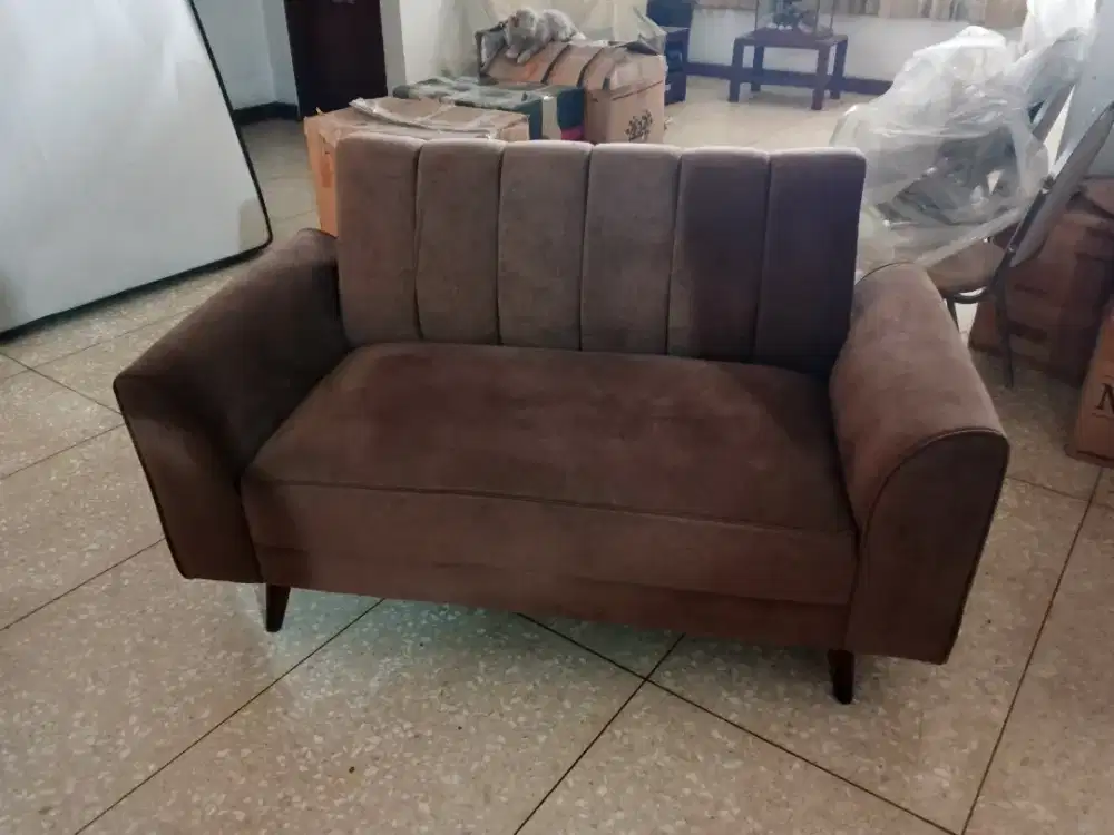 Di jual sofa minimalis