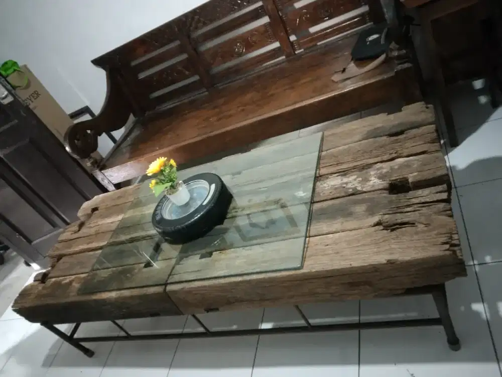 Jual murah meja antik dan unik kayu ulin