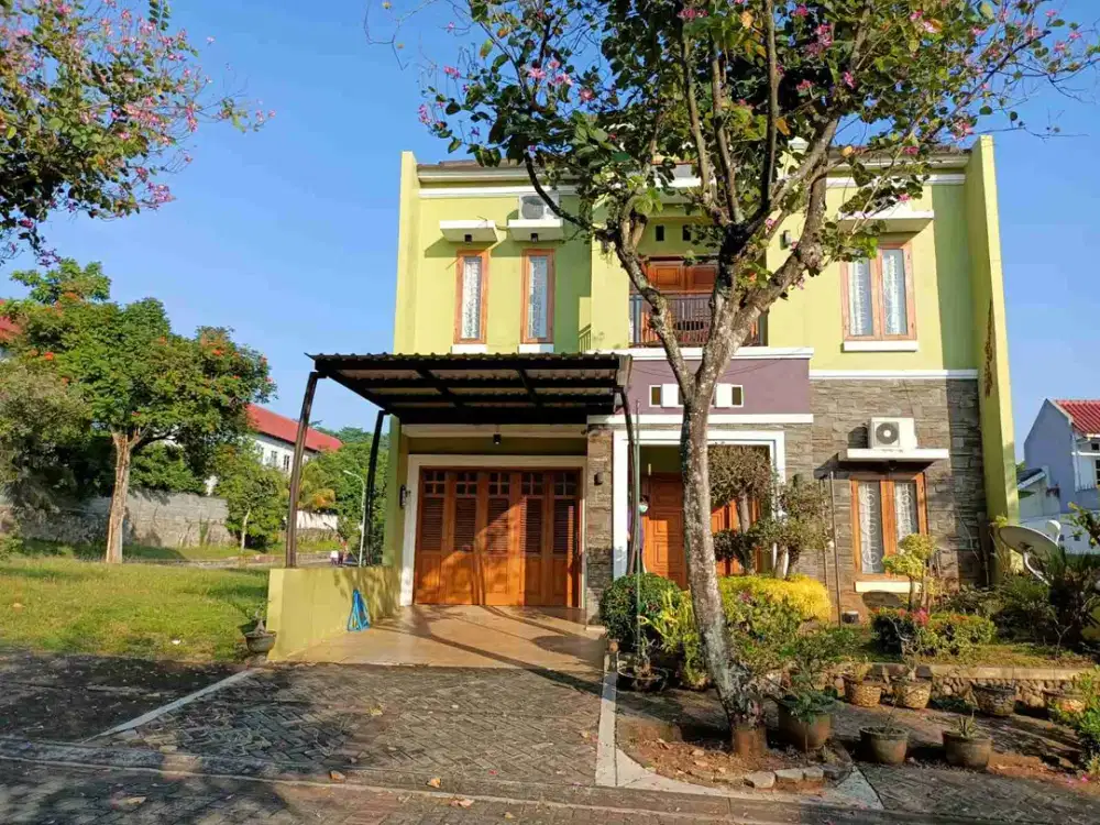 Sewa Rumah 2 Lantai Furnish Di Graha Taman Bunga BSB Mijen Semarang