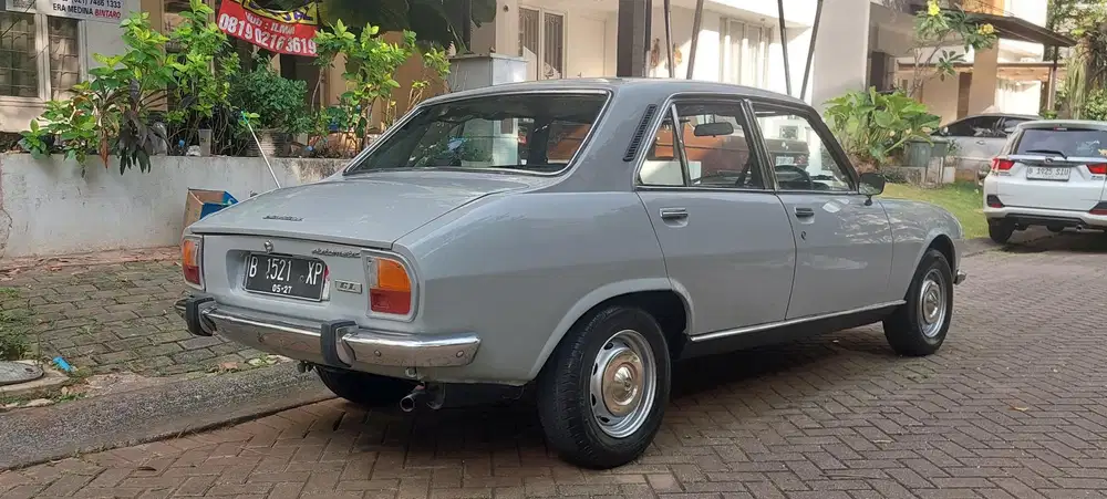 Peugeot 504 Automatic 977