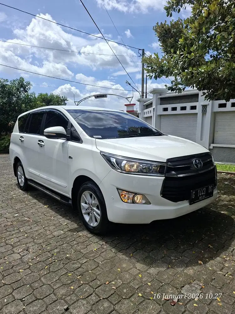 Innova v at bensin 2016