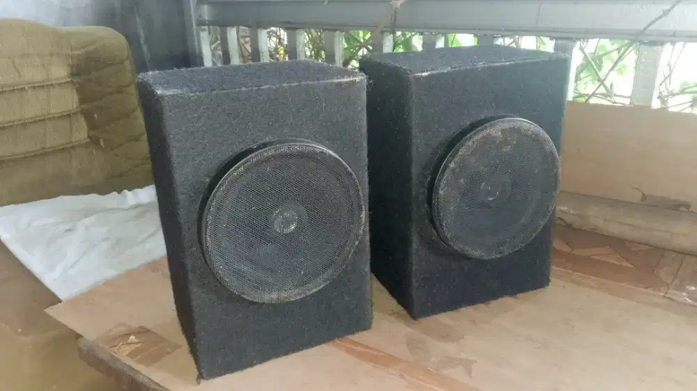 Box Speaker 6in Sepasang