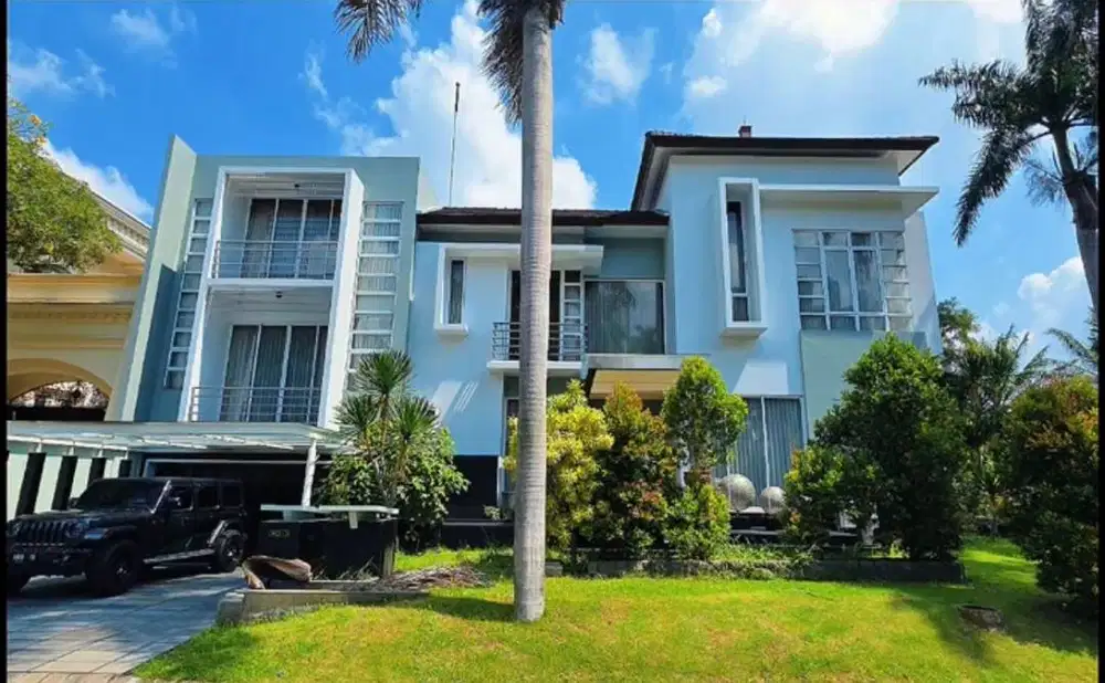 DISEWAKAN RUMAH PAKUWON INDAH VILLA BUKIT REGENCY - POOL - JACUZZI