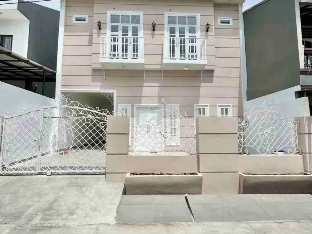rumah 2 lantai siap huni galaxy bekasi selatan