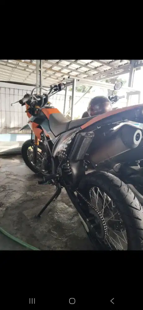 Kawasaki D tracker 2017