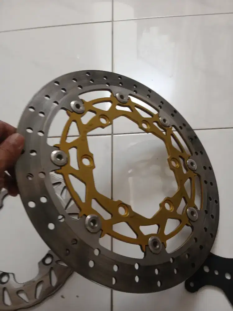 Dis cakram merek KTC ukuran 320