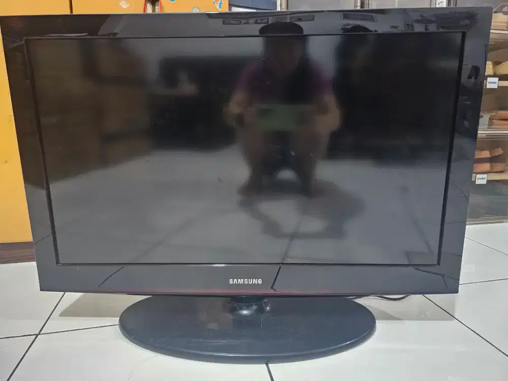 TV LCD Samsung LA32D400E1 +1set Mi Box