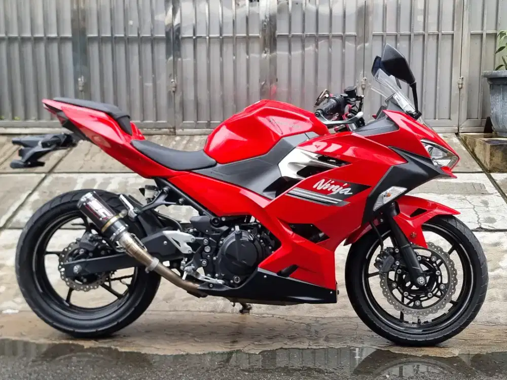 Kawasaki Ninja 250 Tahun 2022 Merah Low Km 7rb ninja250 New Led
