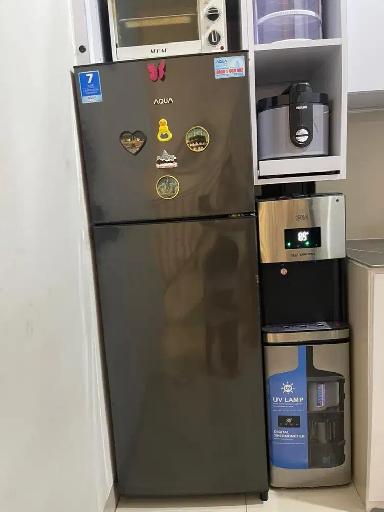 Kulkas Aqua 2 pintu, NO FROST, 50 WATT