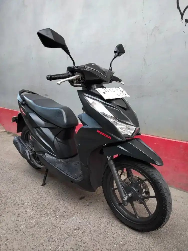 Honda Beat deluxe tahun 2023 pajak hidup