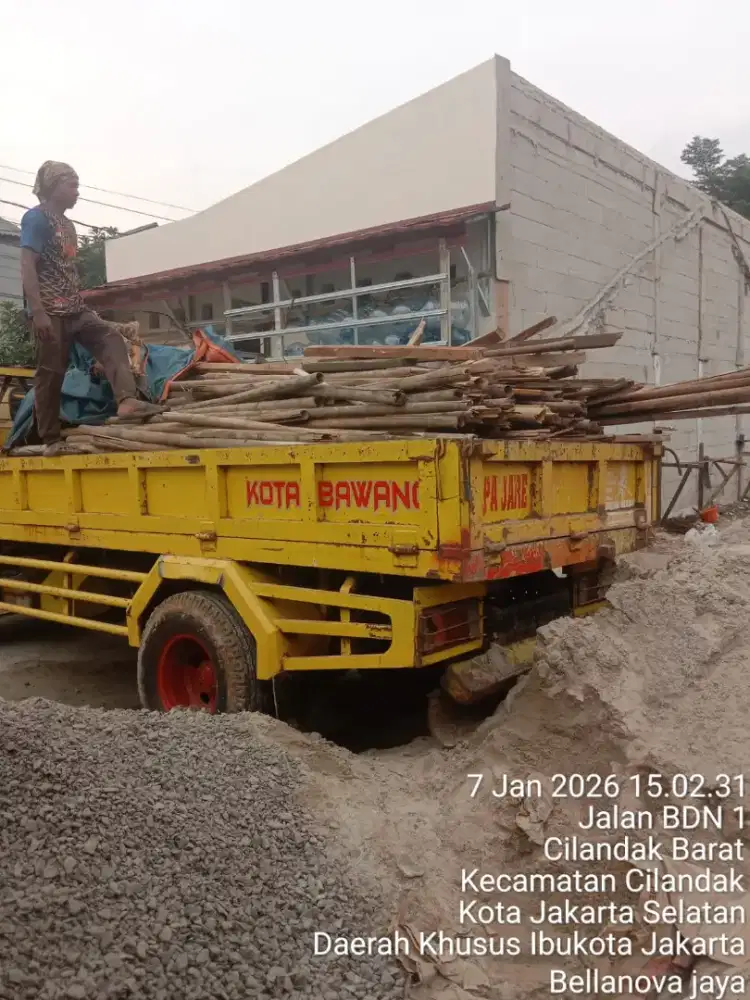 Jasa pembersihan puing dan sampah