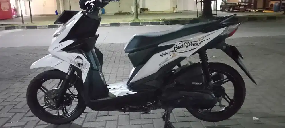 Beat street 2018 km 30rb lengkap pajak isi