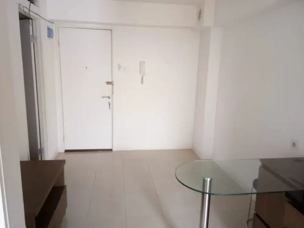 Disewakan unit 2br semi furniss diatas mall bassura city