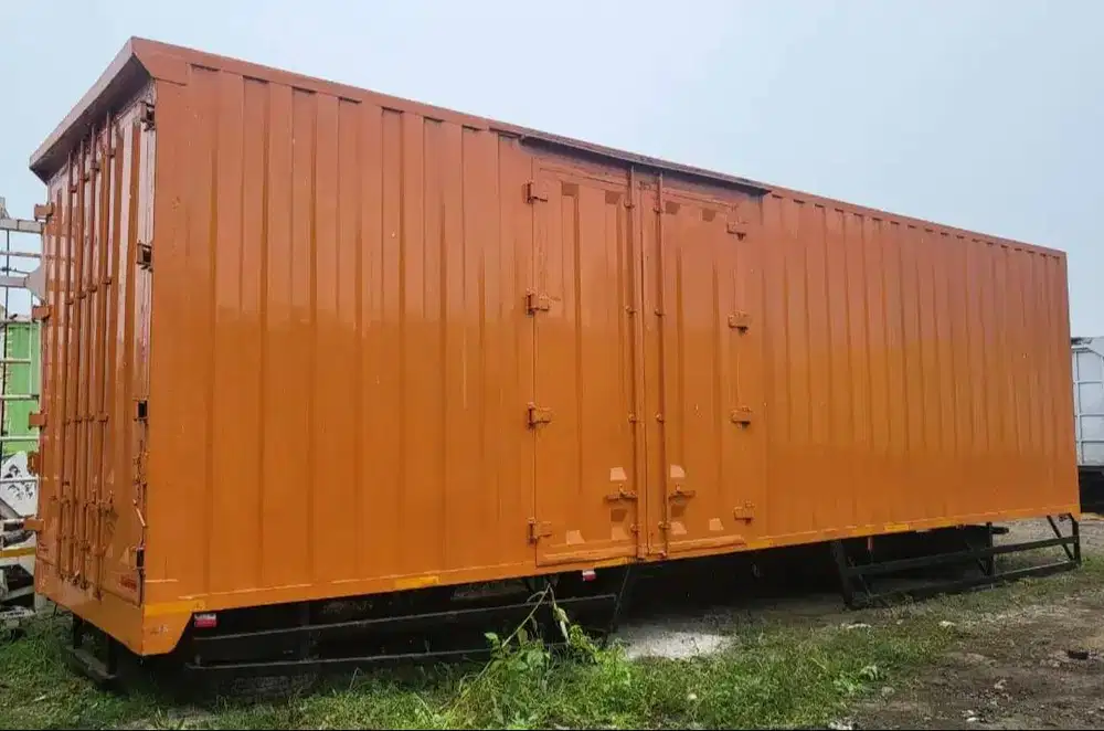 Murah Box besi tronton 6x2 Mercedes Benz Axor bok 10rd SUPER LONG